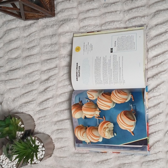 Tasty Ultimate Cookbook - Picture 3 of 6